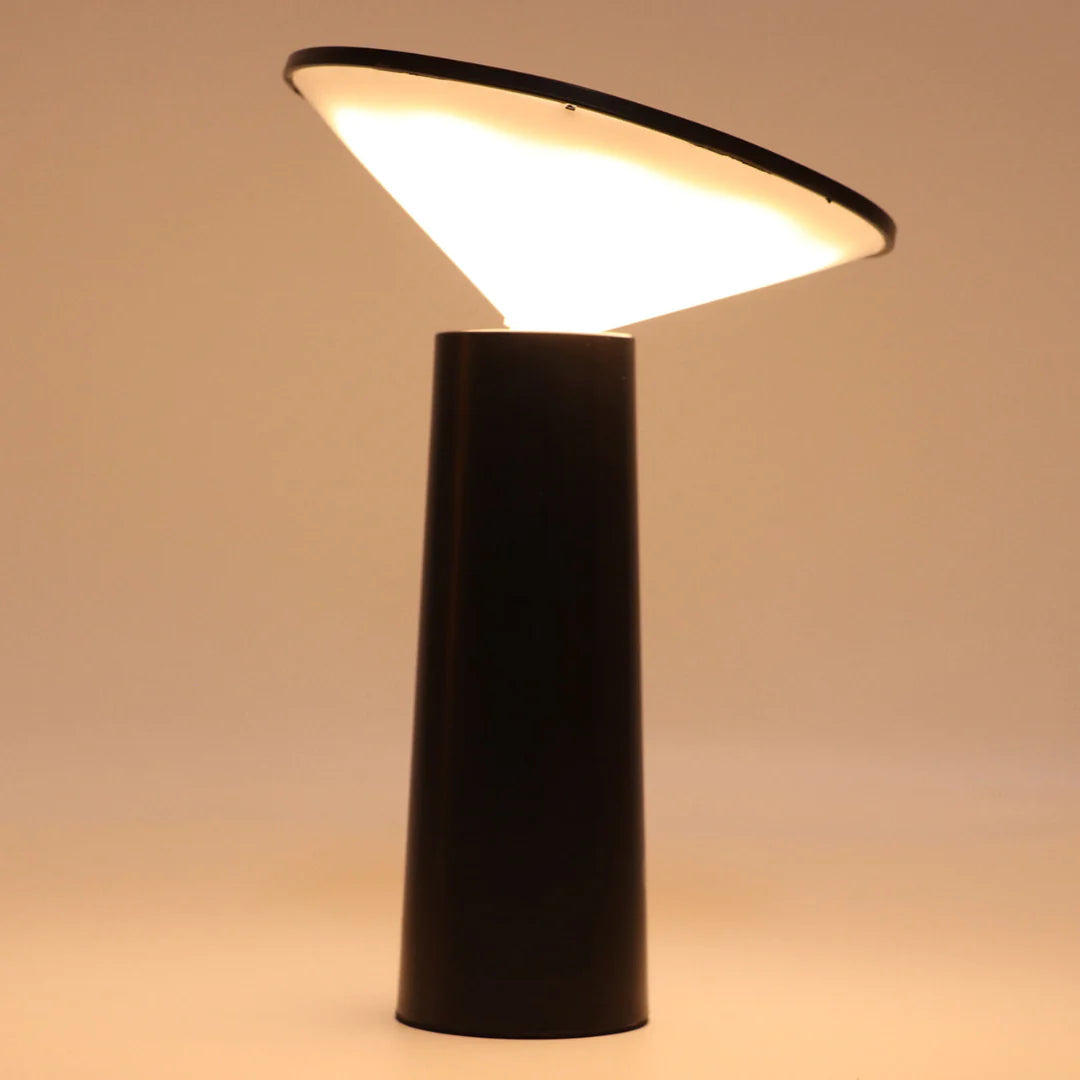 AdjustaLume - Lampe de Table D’extérieur LED avec Bras Ajustable et Éclairage Pivotant