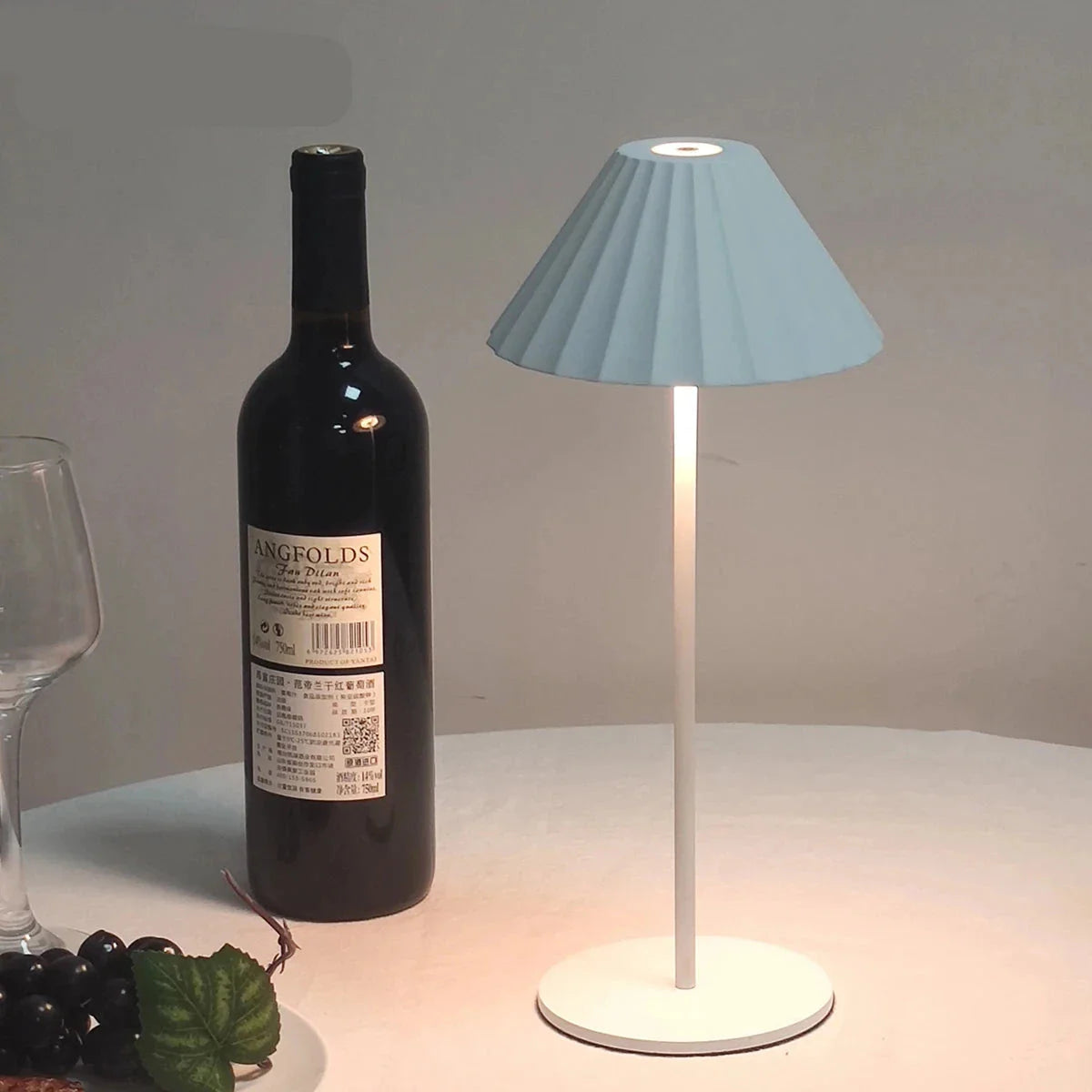 ChicLight - Lampe de Table Moderne pour Hôtel et Bar